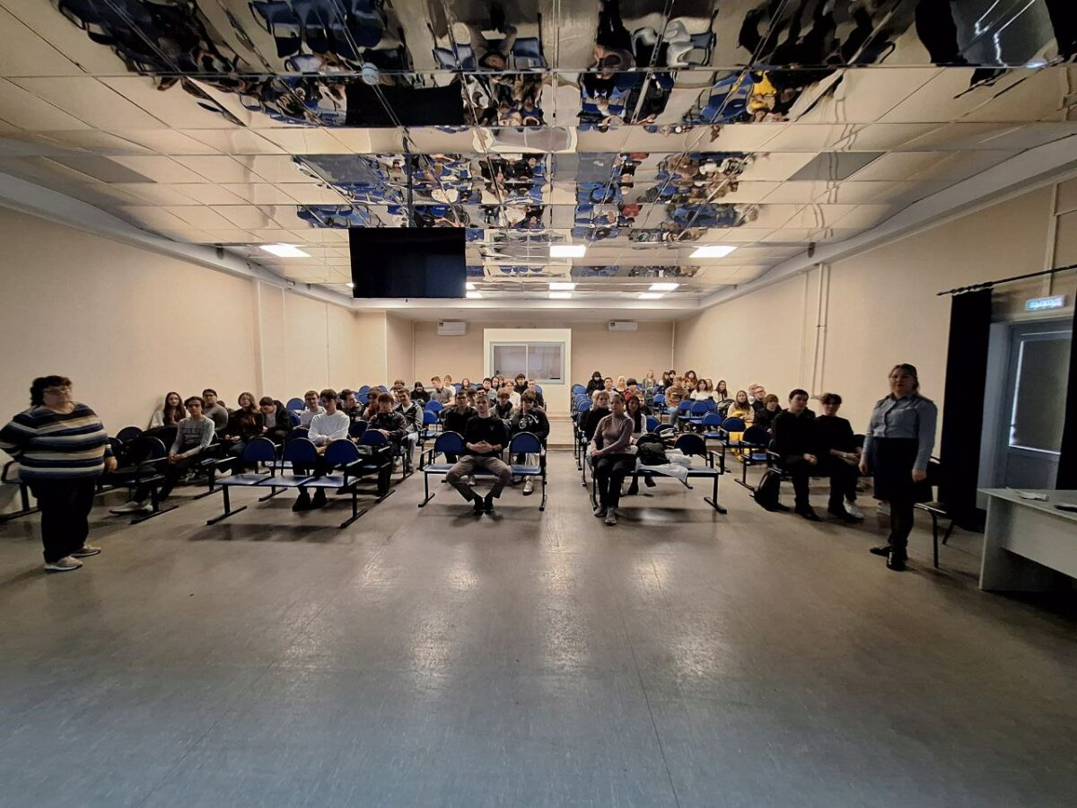 14 октября 2025 года состоялось мероприятие “День карьеры” организованное Центром карьеры ГАПОУ «СГК»  при участии представителей УФСИН России по Самарской области для выпускников IT-специальностей.